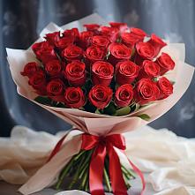 Букет 31 Красная роз Эдлесс Лав в Берёзово