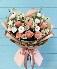 Букет цветов из:  Розы, Альстромерии и Лизиантусы в Берёзово