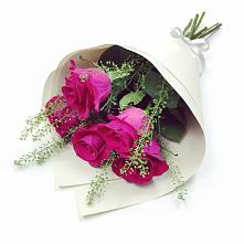 Букет цветов из:  Розы в Берёзово