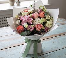 Букет цветов из:  Розы, Лизиантусы и Гвоздики #REPLACE_PRED# Берёзово