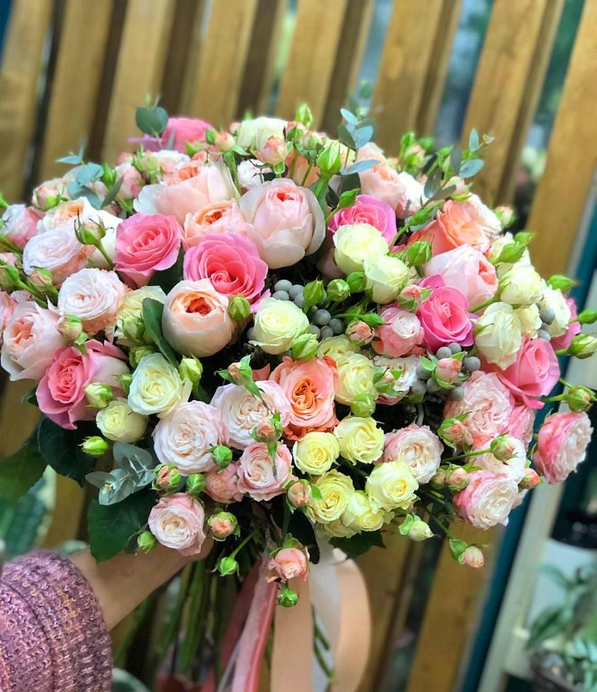 Букет цветов из: Розы в Берёзово