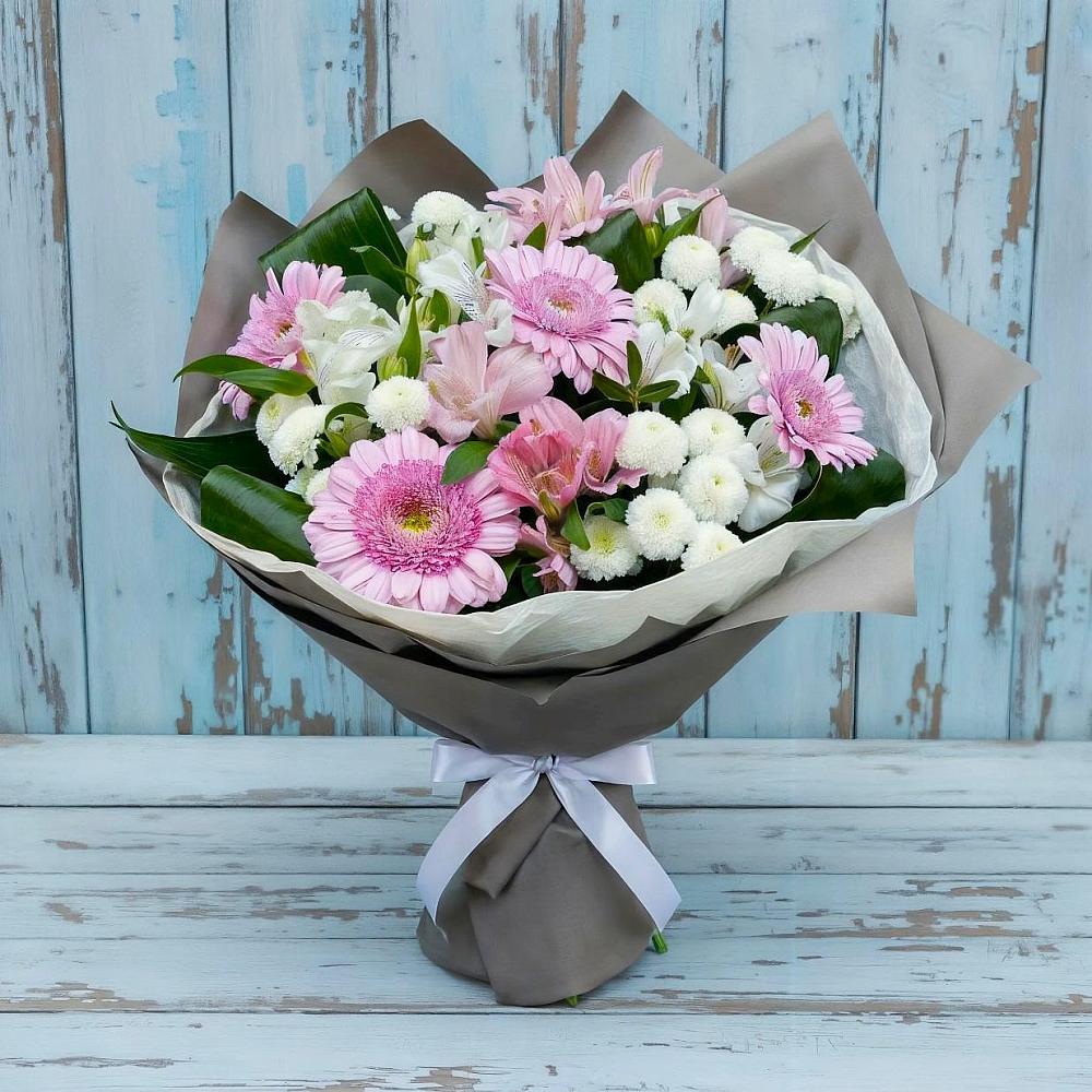 Букет цветов из: Герберы, Альстромерии и Хризантемы в Берёзово